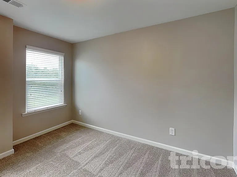 2292 Shady Dr — Photo 12