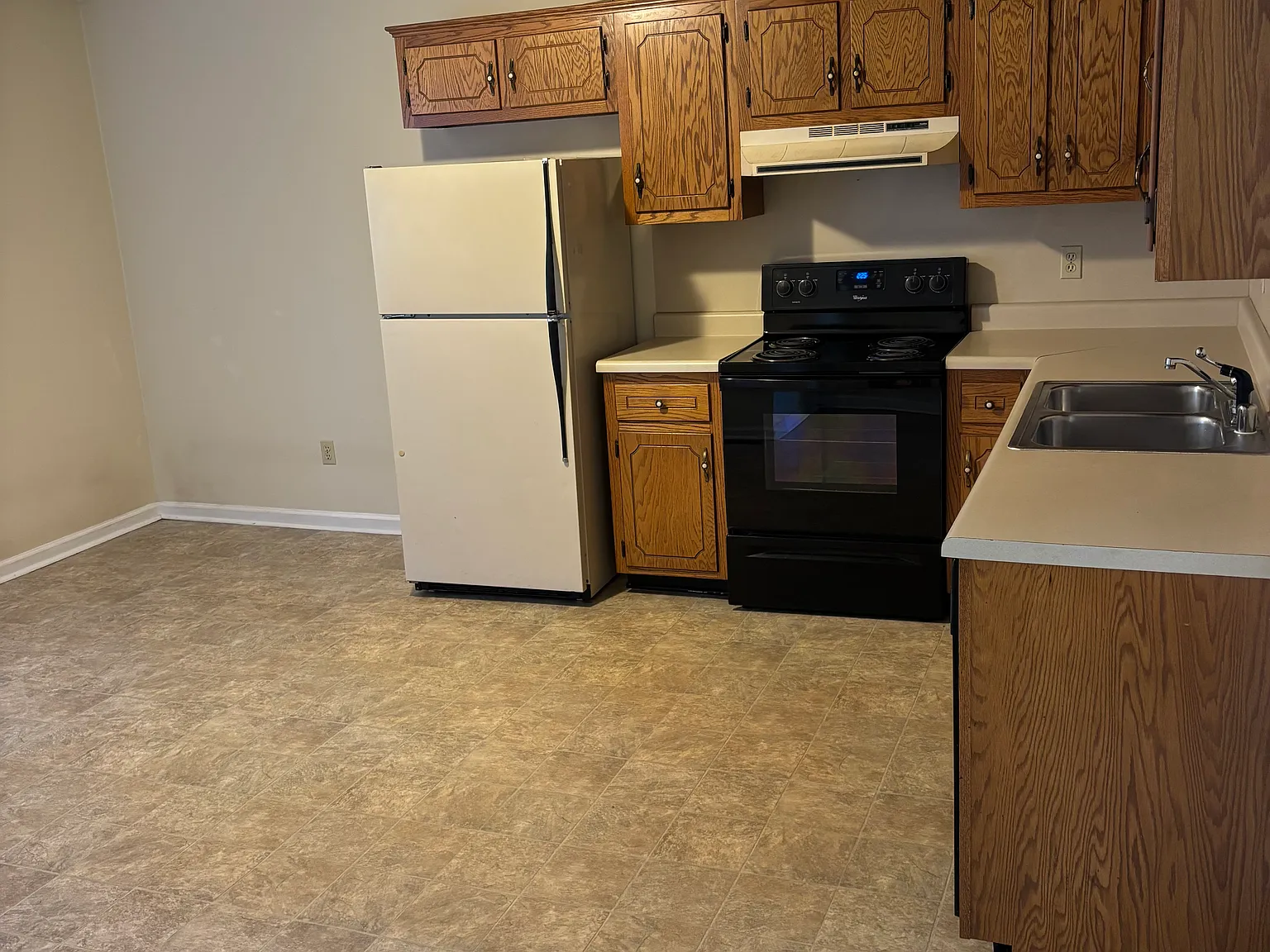 2 bed, 925 sqft, $900 — Photo 4