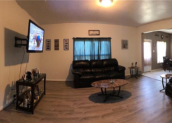 2nd image of 117 Presidents Way