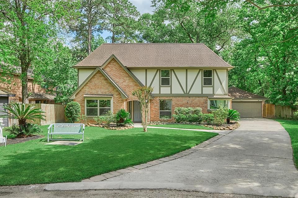 1st image of 3 Yellowwood Ct