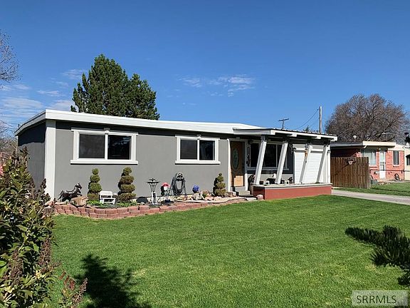 2nd image of 140 N Monte Vista Ave