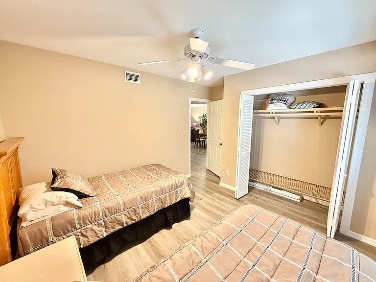 509 Roma Ct #107 — Photo 19
