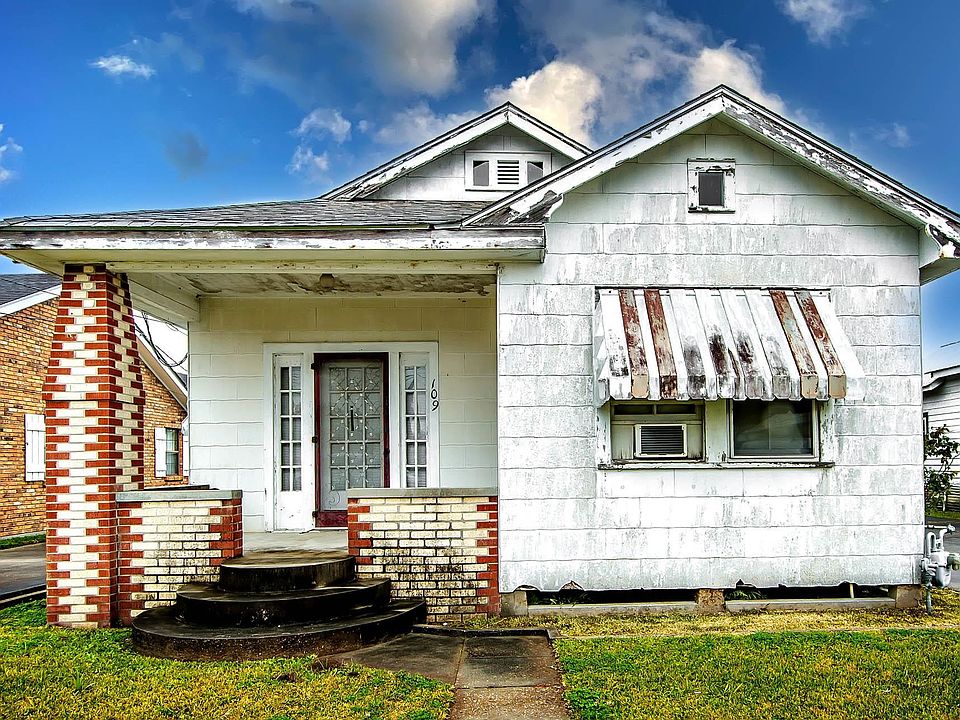 1st image of 109 West Ave