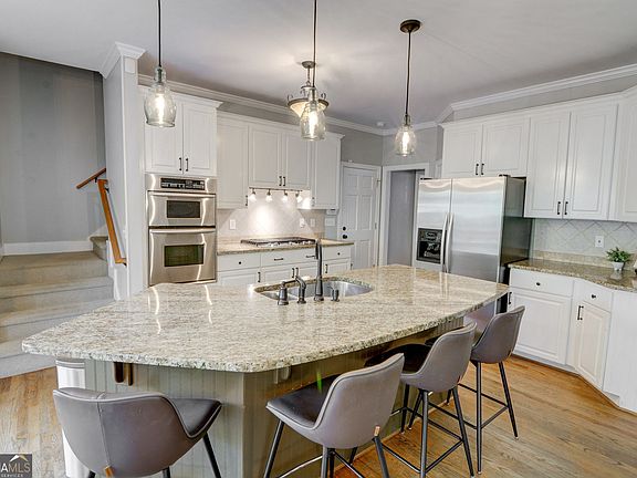 3rd image of 4340 Missendell Ln