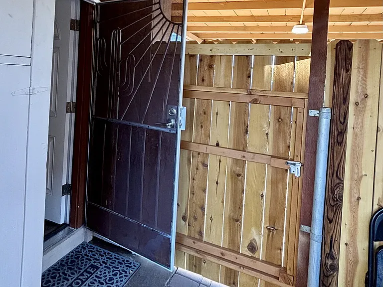 4135 E Bellevue St #1 — Photo 16