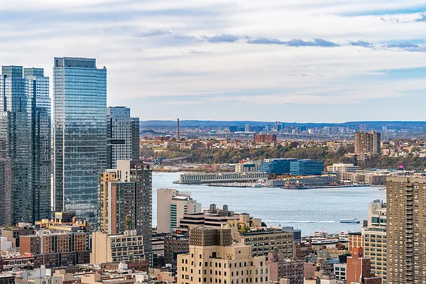 Rented by Jack Resnick & Sons | media 46