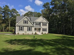 13 Thayer Rd, Mendon, MA 01756