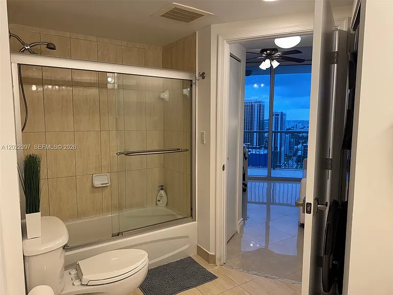 1750 N Bayshore Dr #3314 — Photo 14