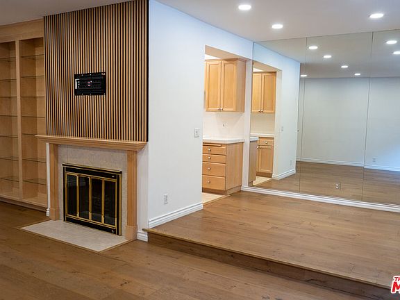 3rd image of 4543 Willis Ave Unit 102