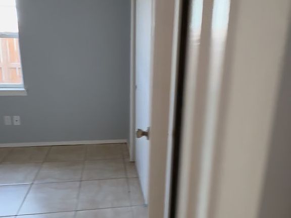4th image of 14919 Deming St