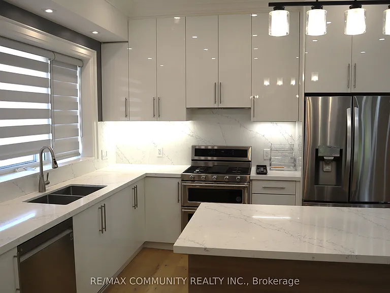 7 Denham Rd — Photo 4