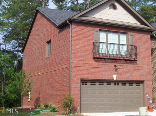 1672 Oakbrook Lake Dr, Norcross, GA 30093