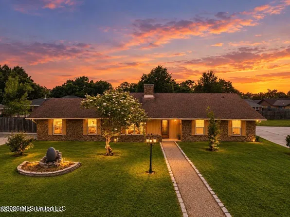 11513 Carondelet St, Gulfport, MS 39503