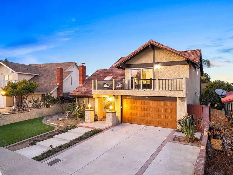8916 Capricorn Way — Photo 45