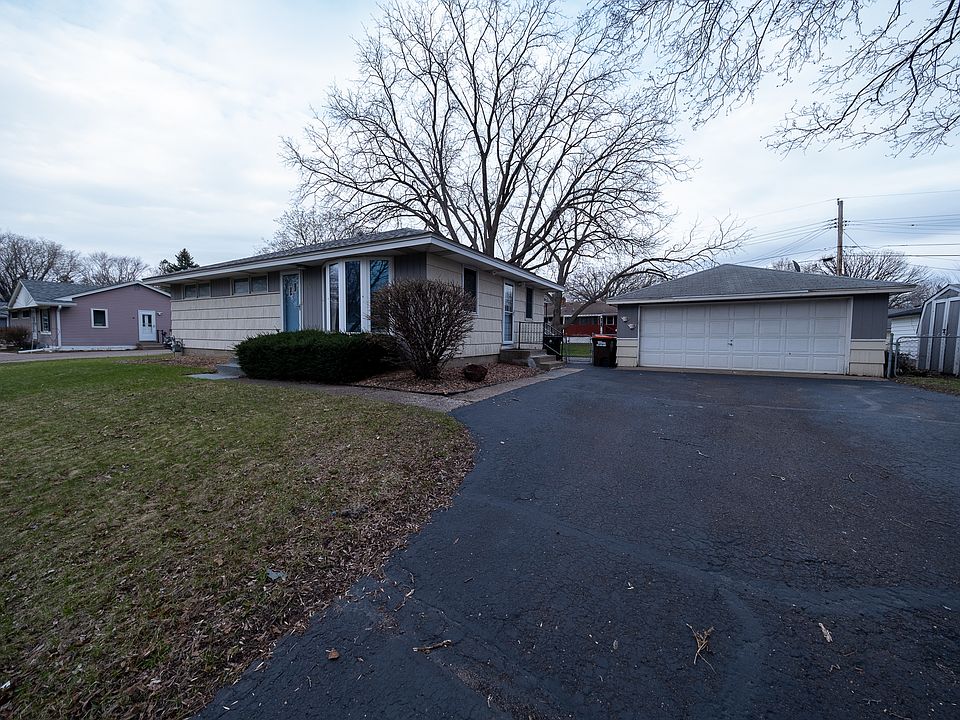 1st image of 736 Bartelmy Ln N