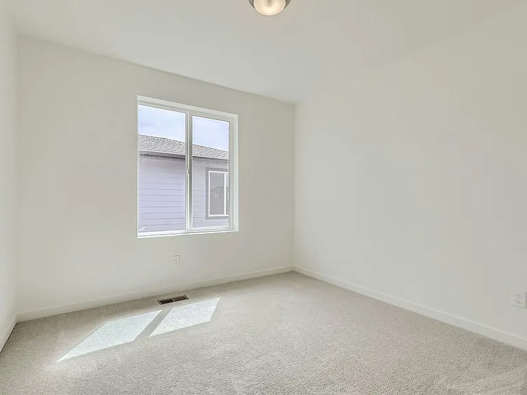 560 Cottonwood Ave — Photo 20