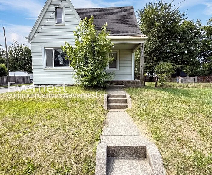 1803 Talbot St — Photo 1