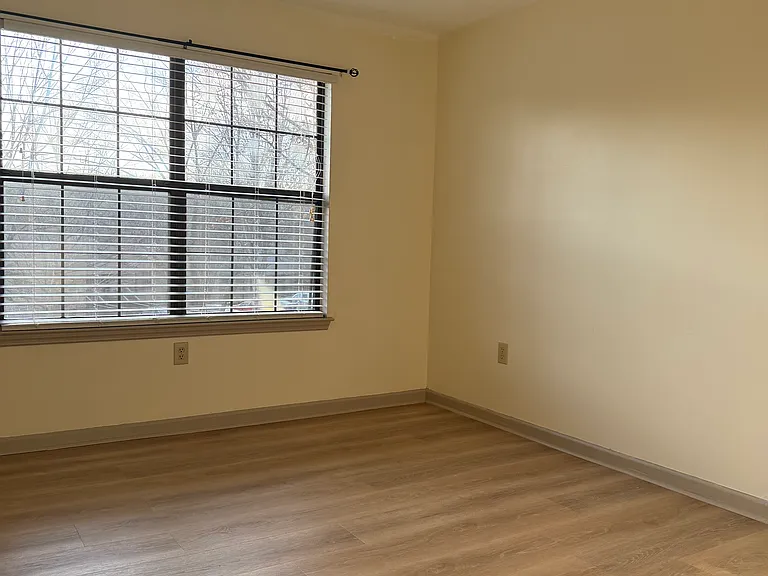 2235 Old Hamilton Pl — Photo 4