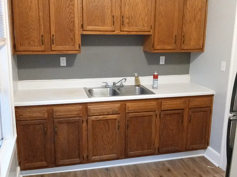 Belle Apartments — Photo 10