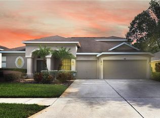 6106 Chene Ct, Lutz, FL 33558