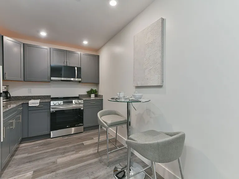 585 ESSEX STREET — Photo 81