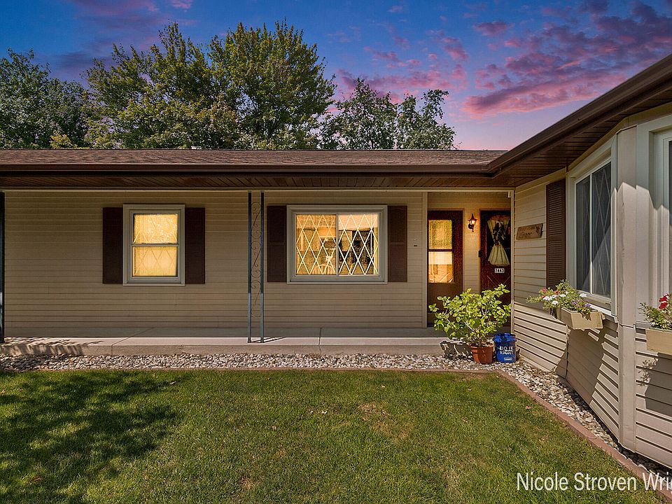 1st image of 7445 Pinegrove Ct #90
