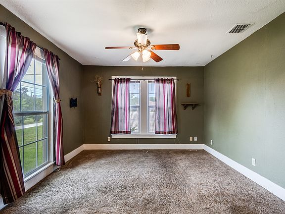 3rd image of 205 W Main St