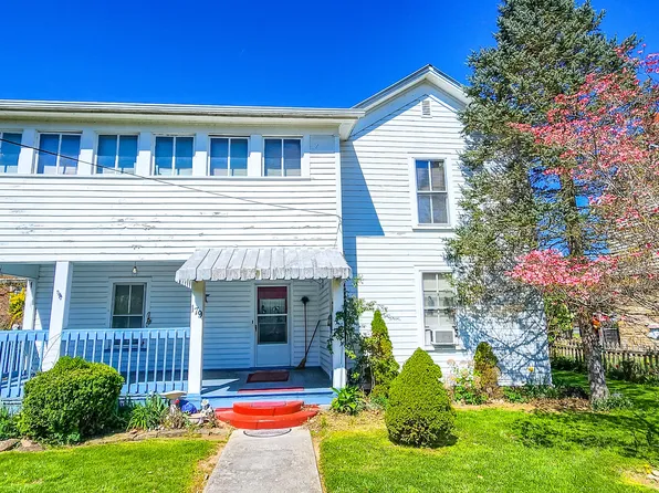 179 Johnson St, Alderson, WV 24910