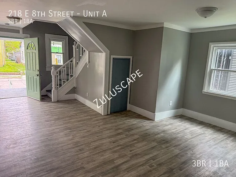 218 E 8th St #A — Photo 5