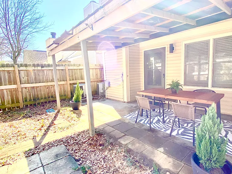 116 Wingate Cir — Photo 57
