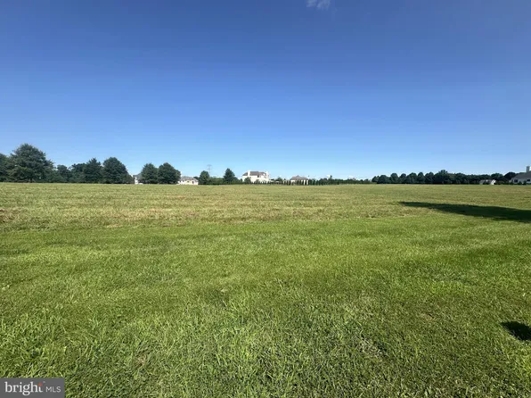 225 Bohemia Mill Pond Dr, Middletown, DE 19709