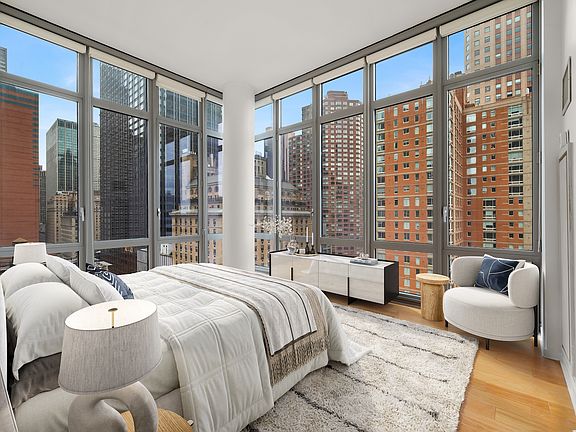 5th image of 310 W 52nd St APT 16B
