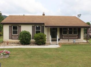 25528 Warren Ave, Cascade, MD 21719