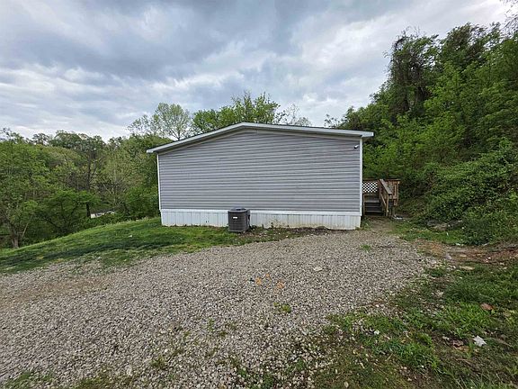 3rd image of 1636 West Rd