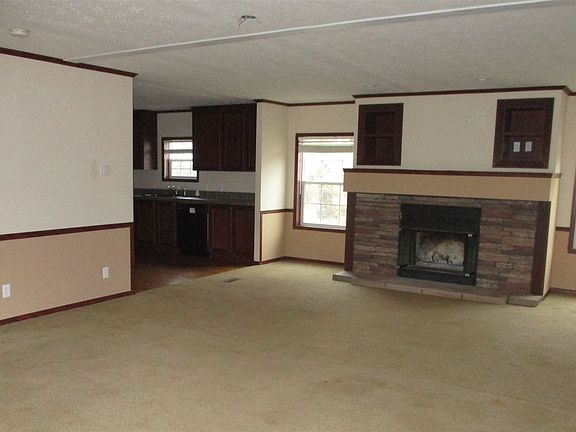 3rd image of 301 E State Road 58