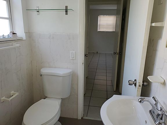 3rd image of 42 Phoenetia Ave #1