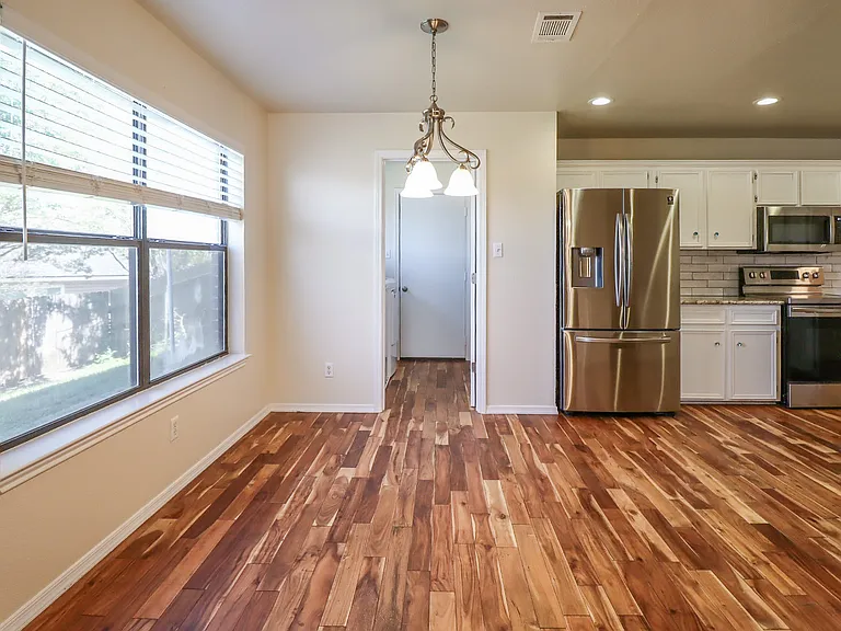 404 Jennifer Cir — Photo 13