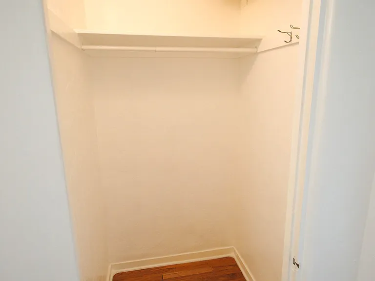 1204 Gold Ave SW — Photo 13