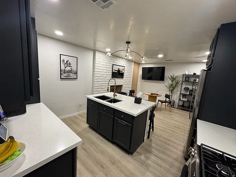 8302 E Monte Vista Rd — Photo 6