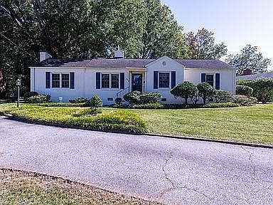 1st image of 150 Buena Vista Cir