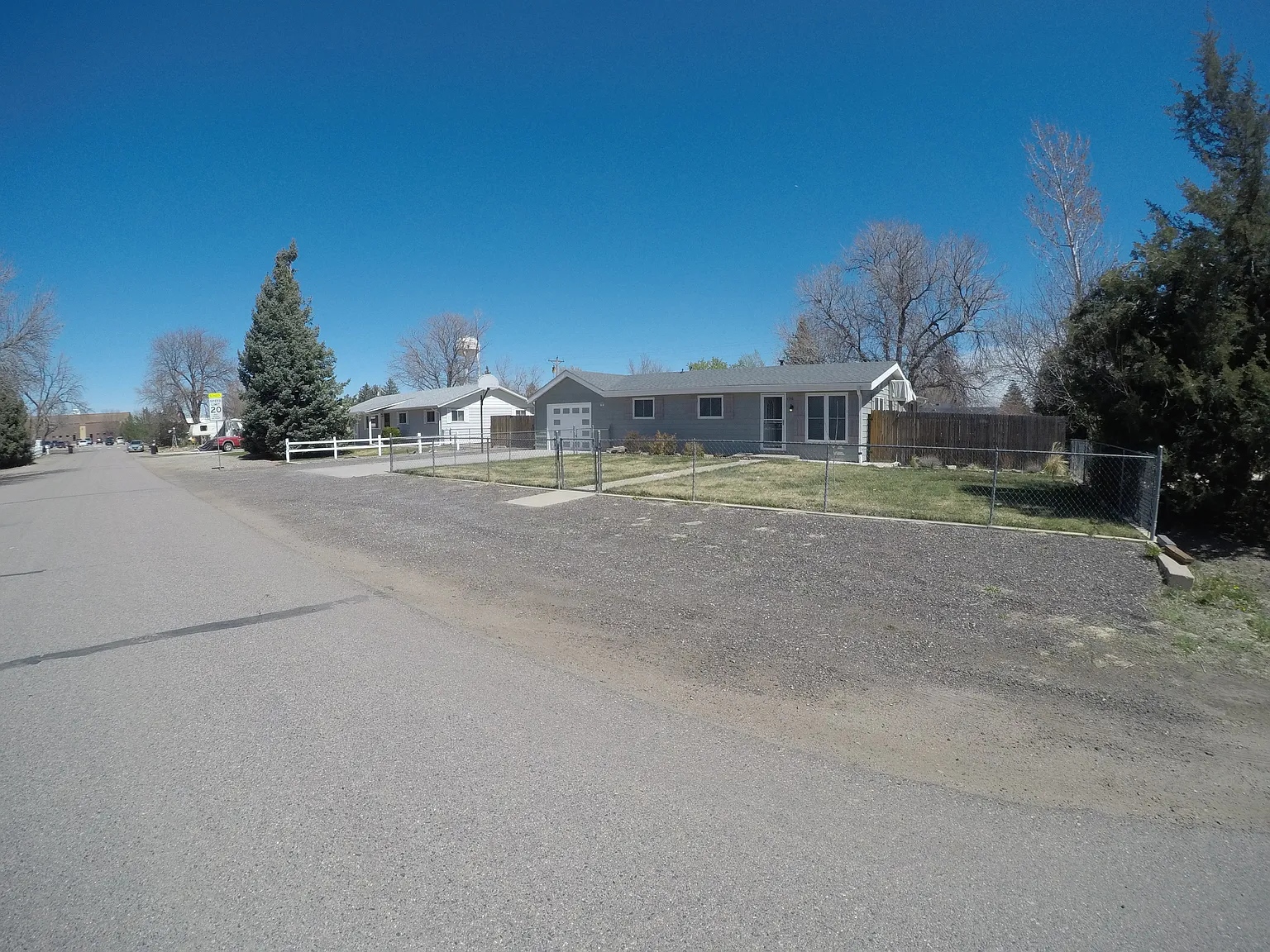 3 bed, 1208 sqft, $2,350 — Photo 2