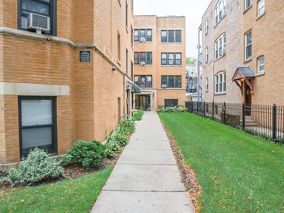 4th image of 2017 W Berwyn Ave #3
