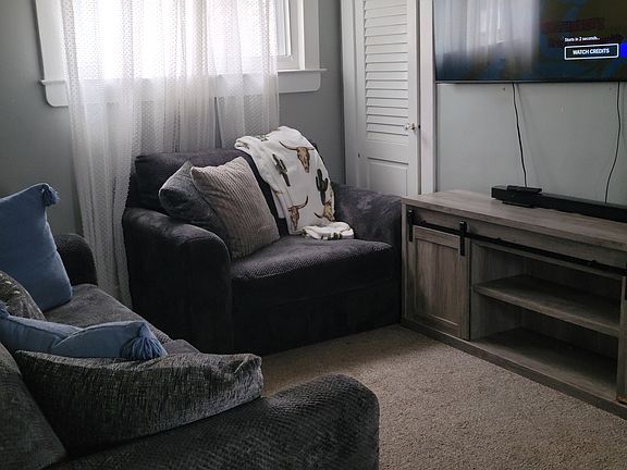 5th image of 509 Shunpike Rd