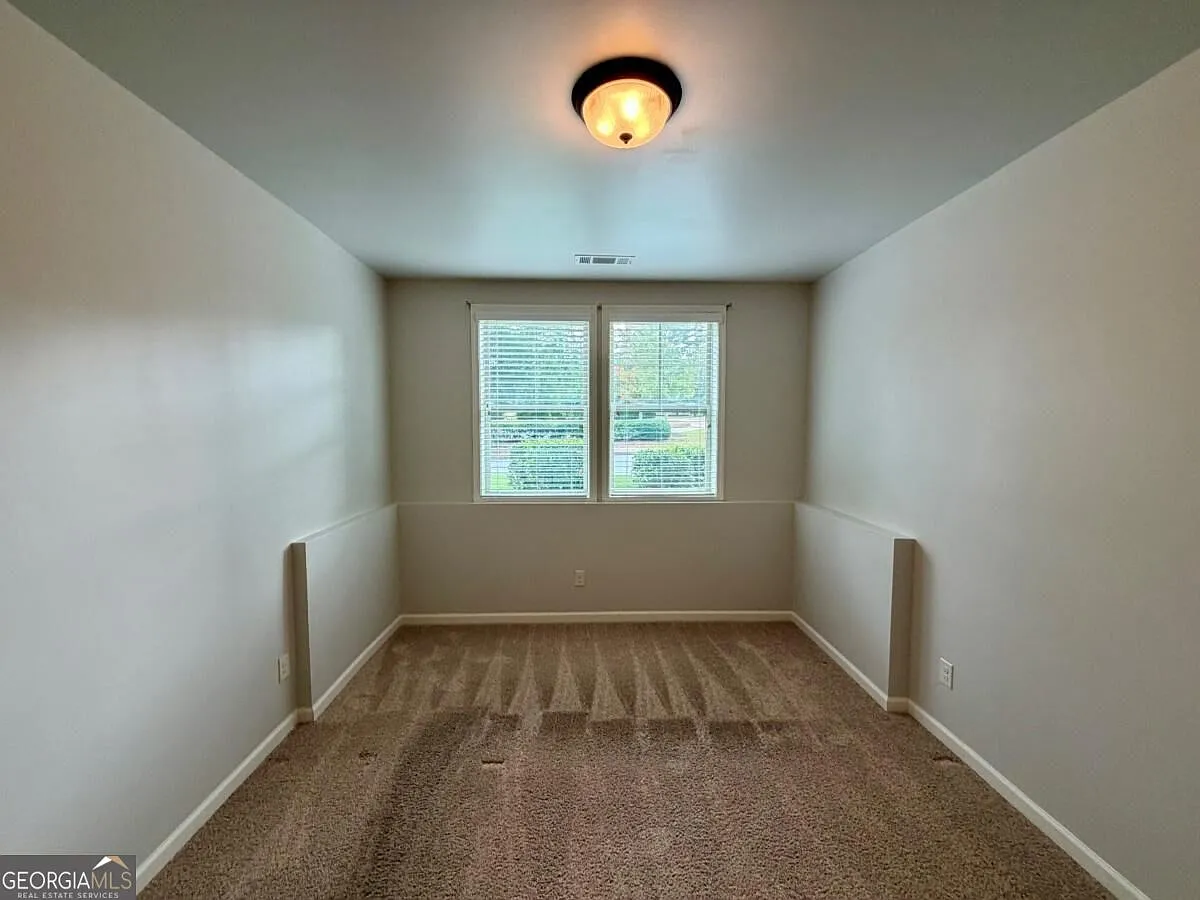 3 bed, 3.5 bath, 1744 sqft, $2,195 — Photo 4