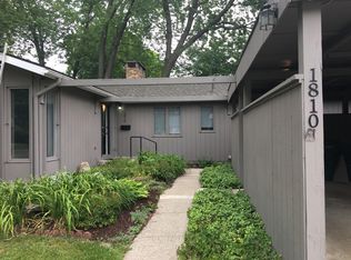 1800 Foxcroft Rd, East Lansing, MI 48823