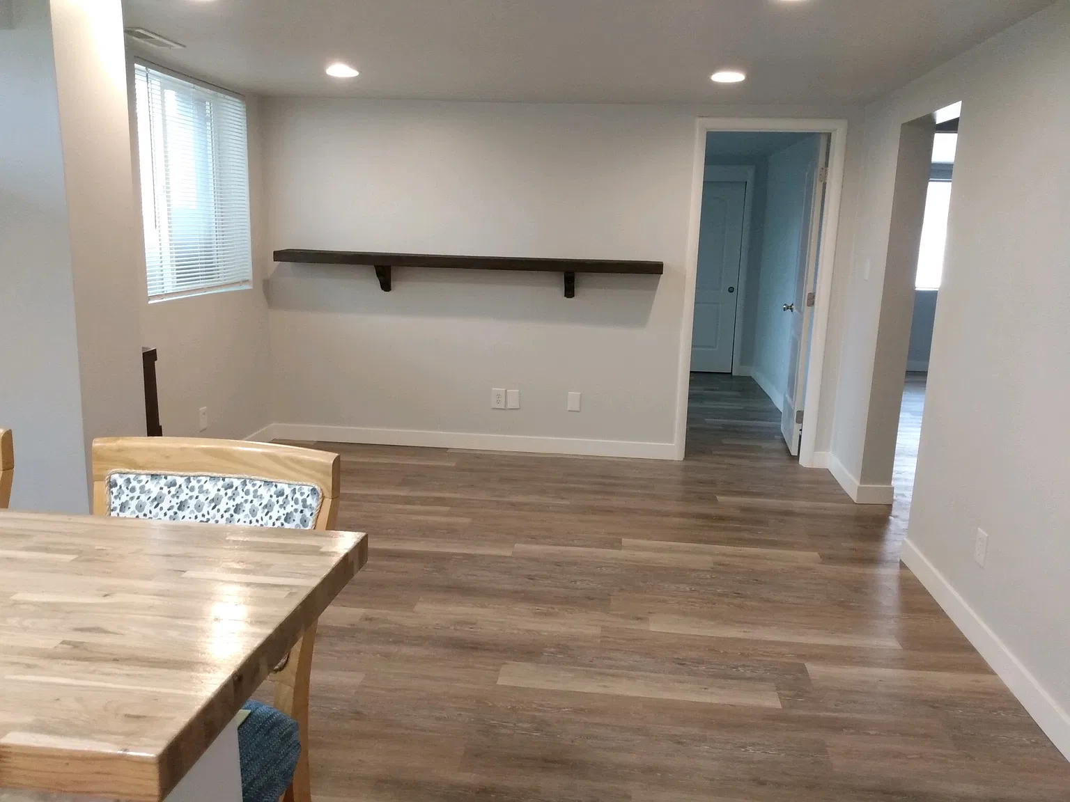 1 bed, 1000 sqft, $1,350 — Photo 2