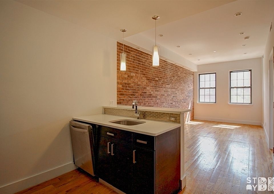 1st image of 35A Lexington Ave #2A