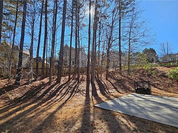 3rd image of 96 Treadstone Ln