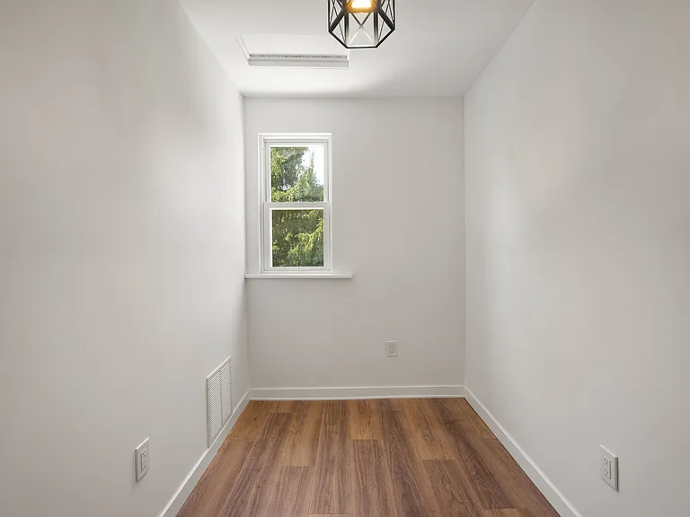 147 Clairmont Ave — Photo 23
