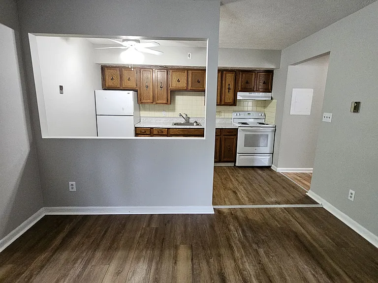 104 Lexington Ave #2B — Photo 8